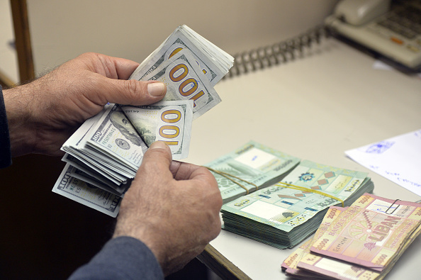 لبنان يطرح أوراق نقدية من فئة أعلى مع ارتفاع التضخم
