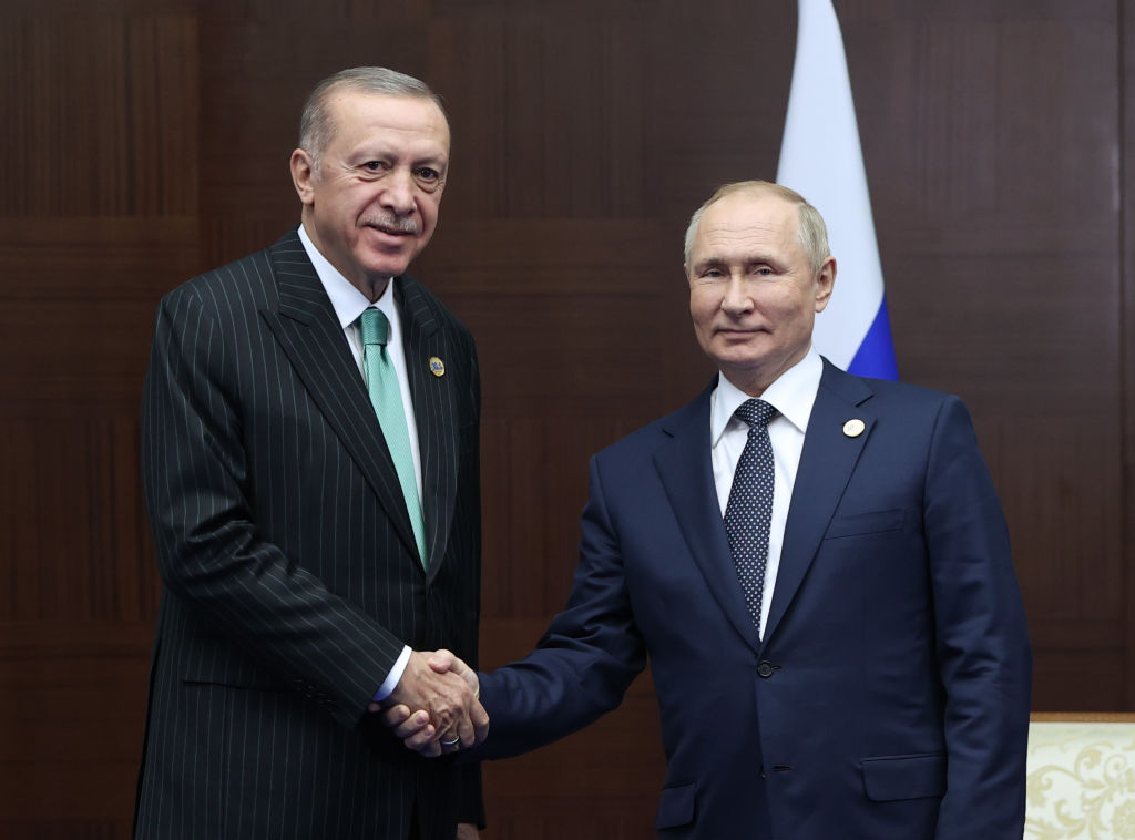 Turecký Erdogan v telefonáte s Putinom počas Wagnerových nepokojov vyzýva na „mierové riešenie“