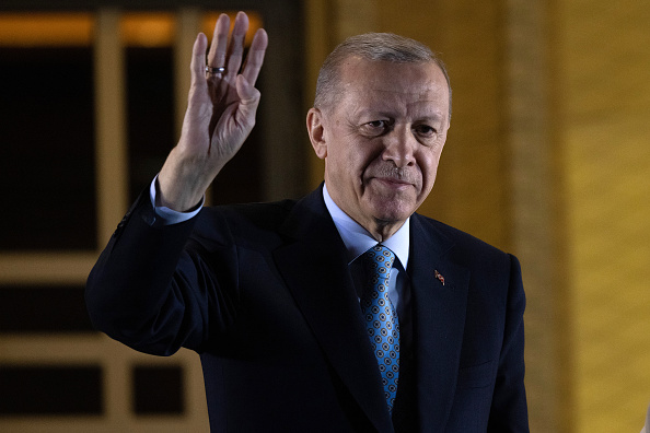 الرئيس التركي أردوغان يختتم جولة خليجية مدفوعة بالاقتصاد في الإمارات العربية المتحدة