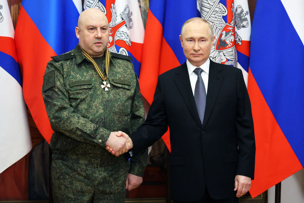 Russian general with Wagner ties reappears in Algeria