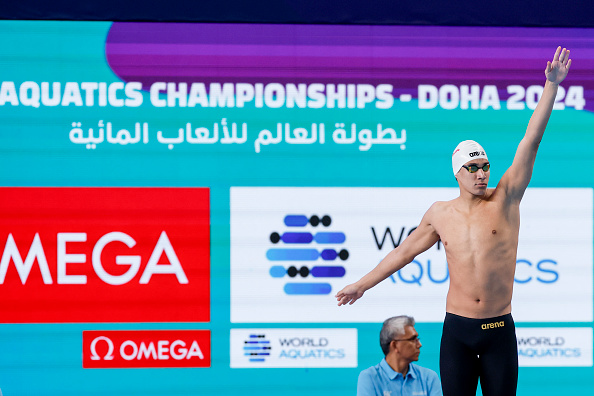 تونس تعاقب اتحاد السباحة بسبب الخلاف على العلم