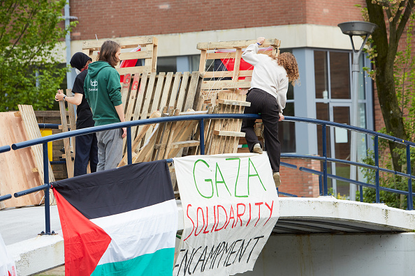 De Nederlandse politie arresteert 125 mensen in een pro-Gaza-kamp in Amsterdam
