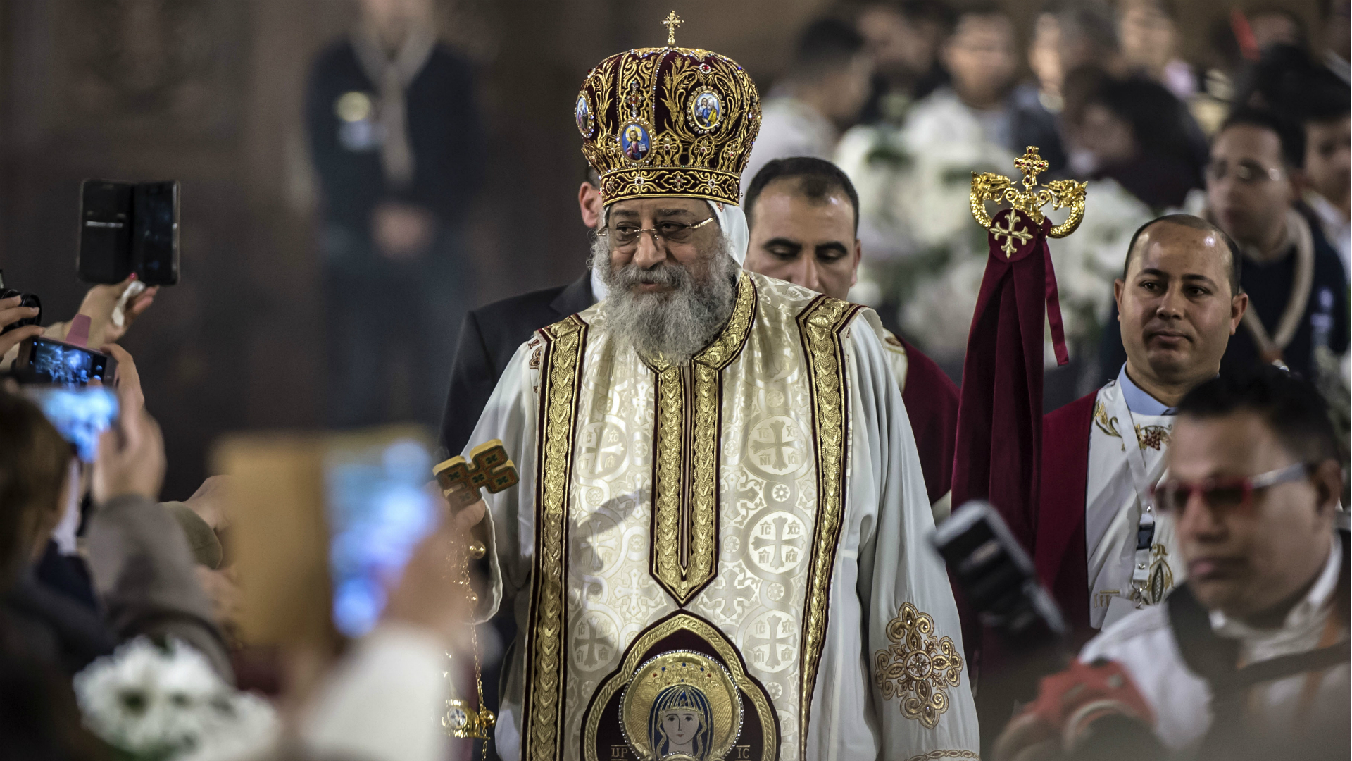 Egypt's Coptic pope quits 'waste of time' Facebook