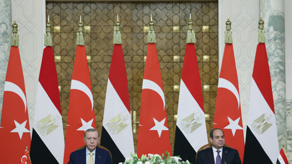 İlişkiler normale dönerken Erdoğan Mısır'ı ziyaret etti