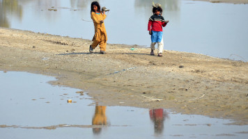 Pakistan floods children