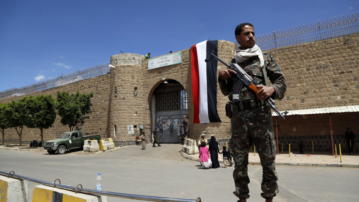 Yemen: Warring Sides Hold Prisoner Exchange Talks in Geneva