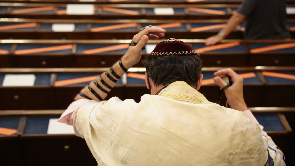 Man in synagogue
