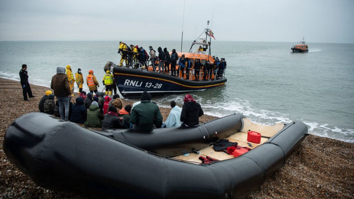 Migrants the English channel 