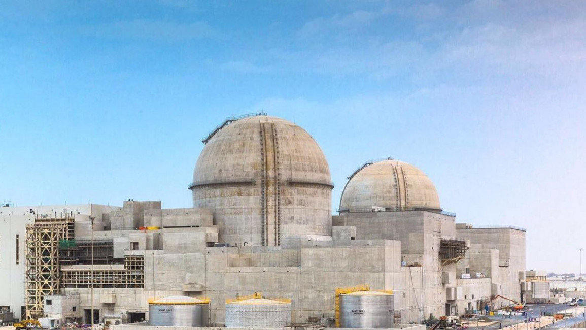 Barakah_nuclear_power_plant-wikimedia commons