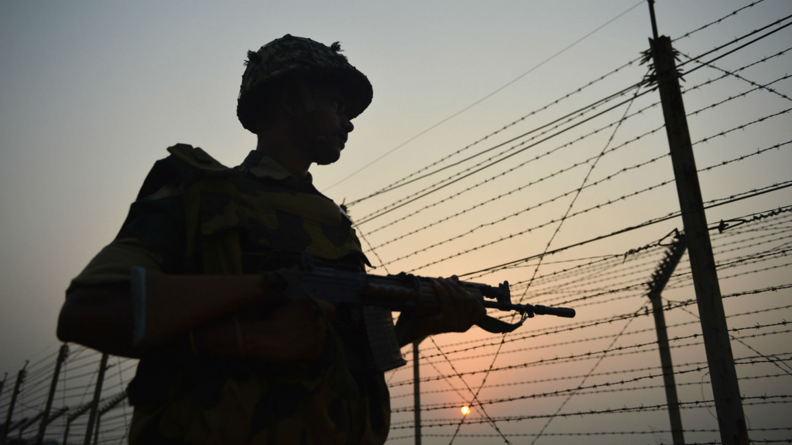 Kashmir Indian border patrol
