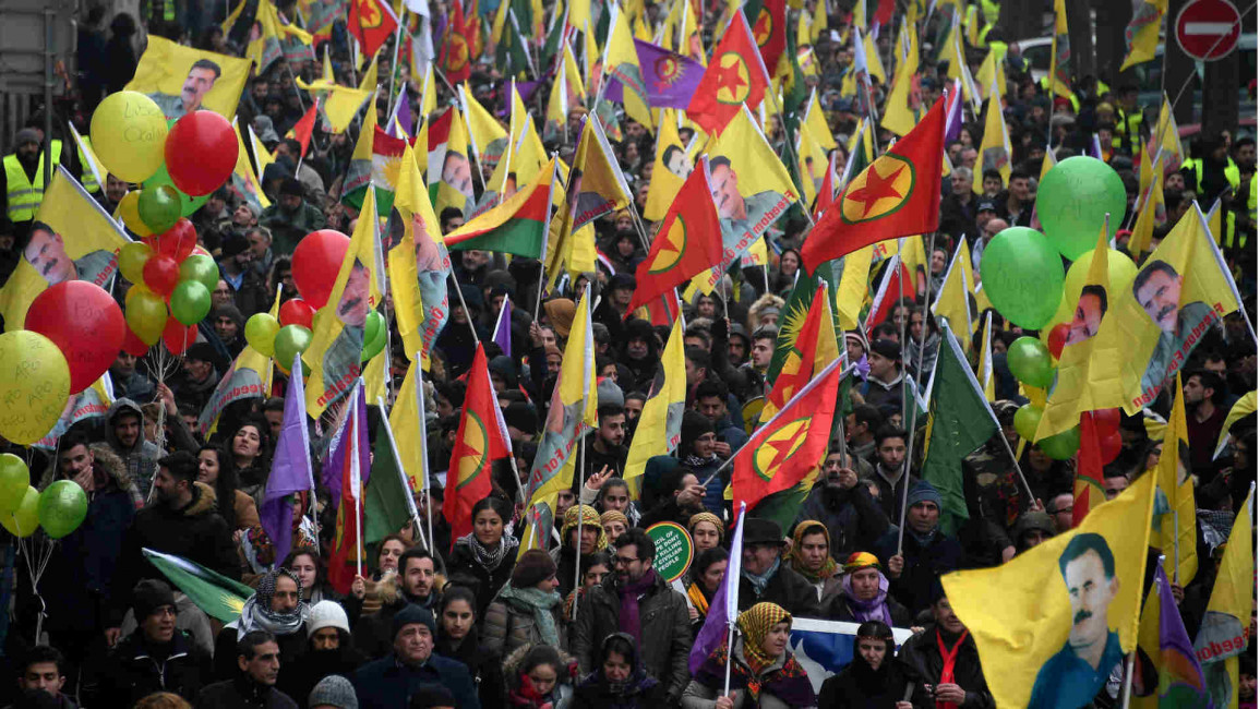 Kurds wave flags in annual Strasbourg march
