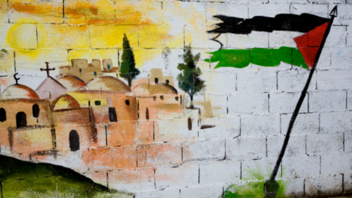 Mural depicting palestinian flag