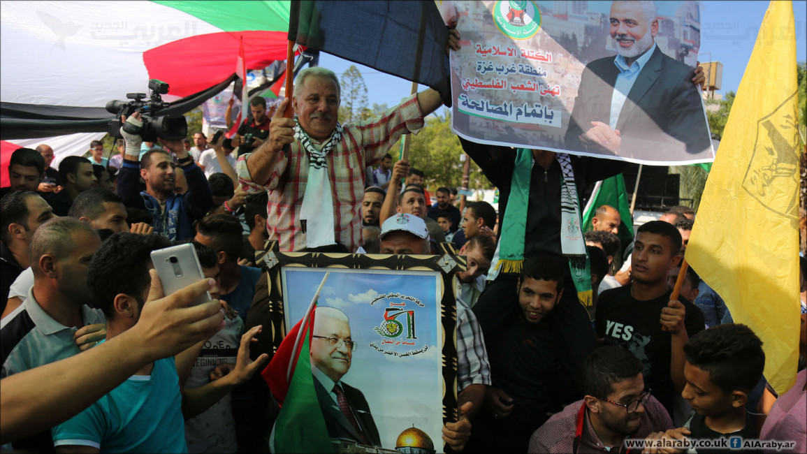 Palestinians celebrate Hamas-Fatah reconciliation deal TNA