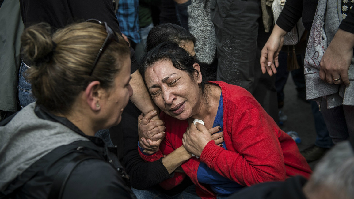 Turkey blasts mourners 