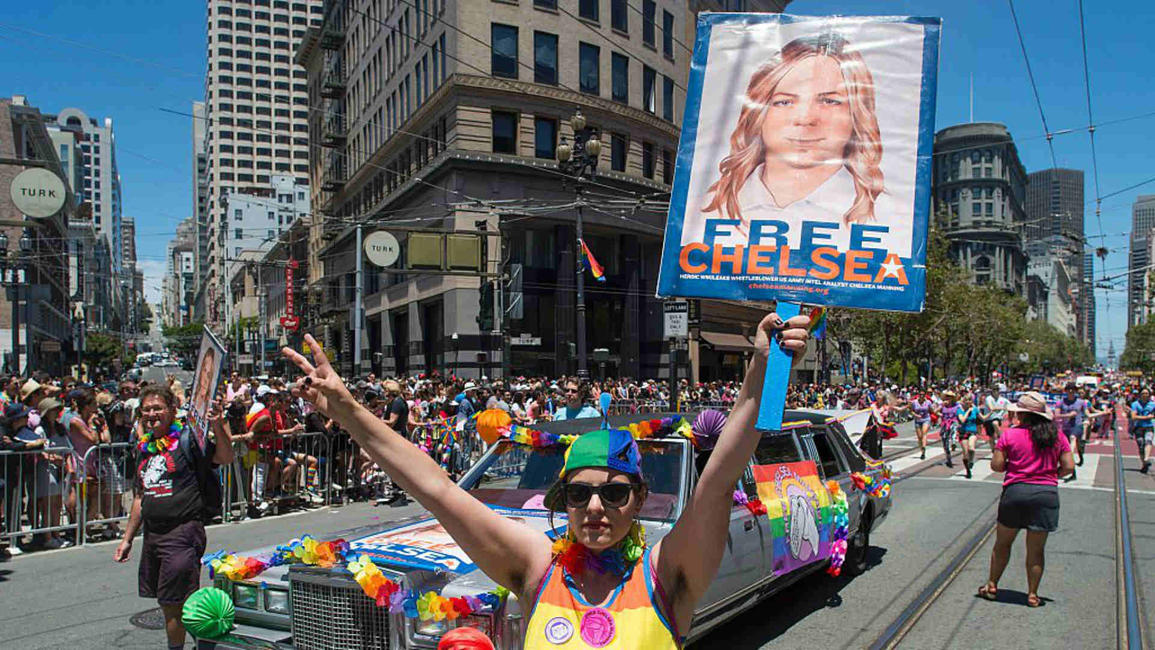 Chelsea Manning supporters - AFP