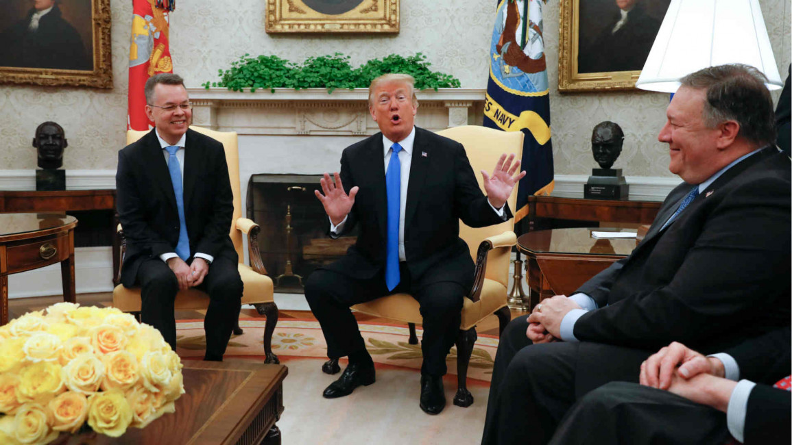 Freed pastor Brunson at Oval Office