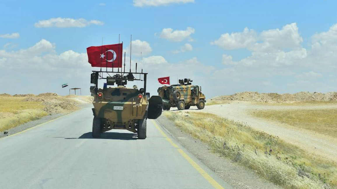Turkish troops patrol Manbij