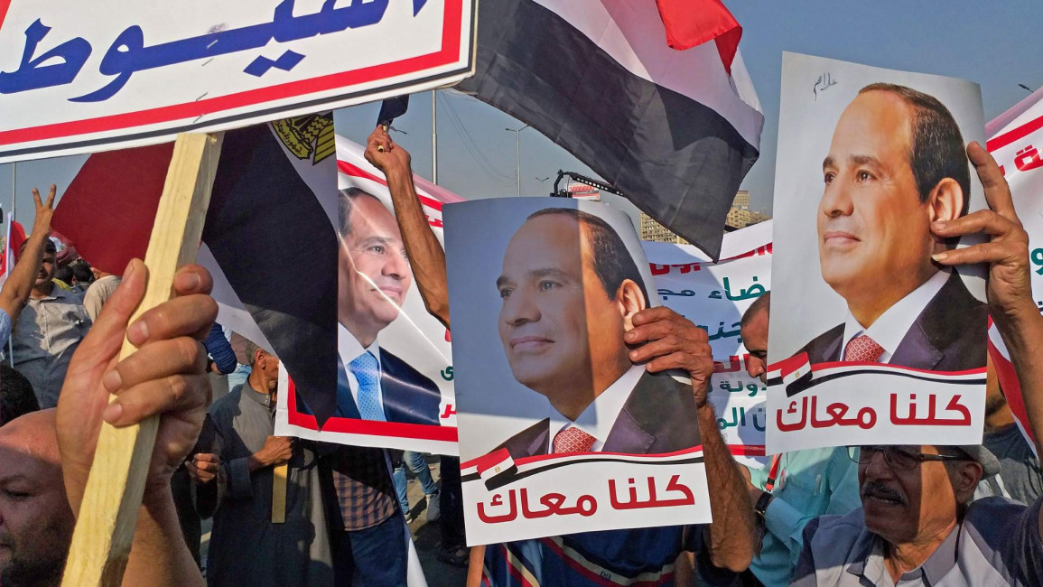 sisi supporters