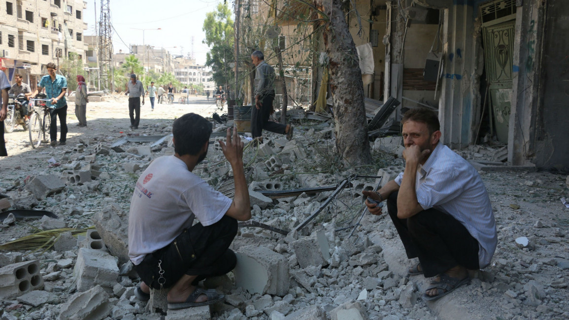 Syria barrel bomb Damascus ANADOLU
