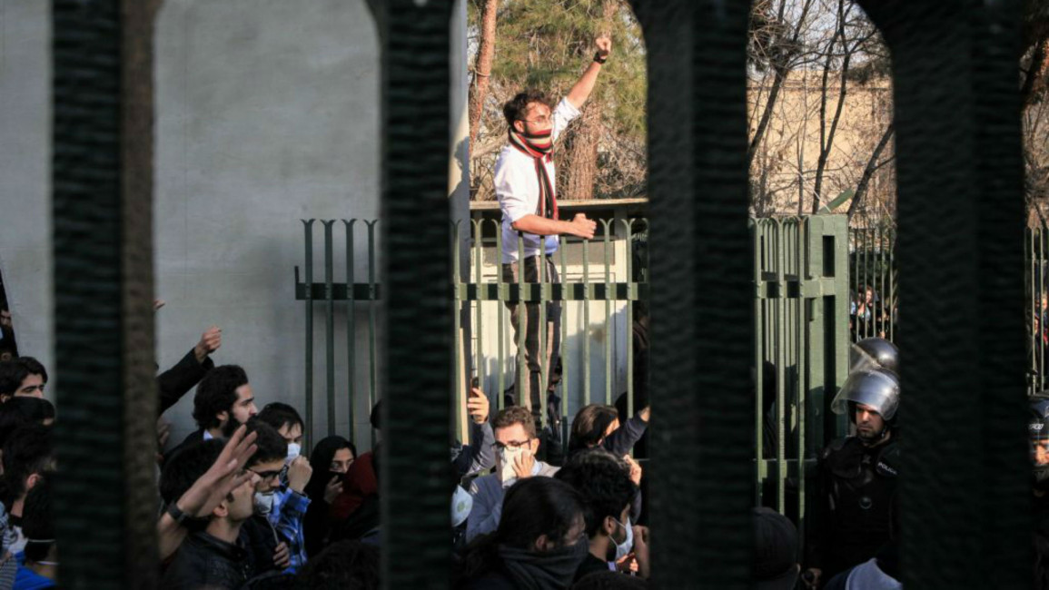 Tehran protest  - Anadolu